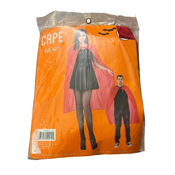 HALLOWEEN Unisex Red Velvet Vampire Cape / Size: 42” - Picture 1 of 3